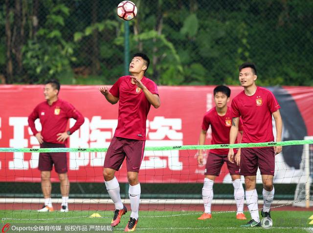 亚洲天天网综合自拍图片专区