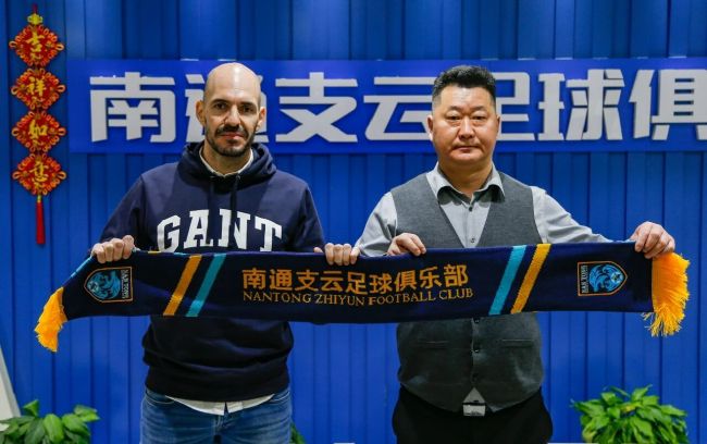 免费的剧烈运动扑克视频